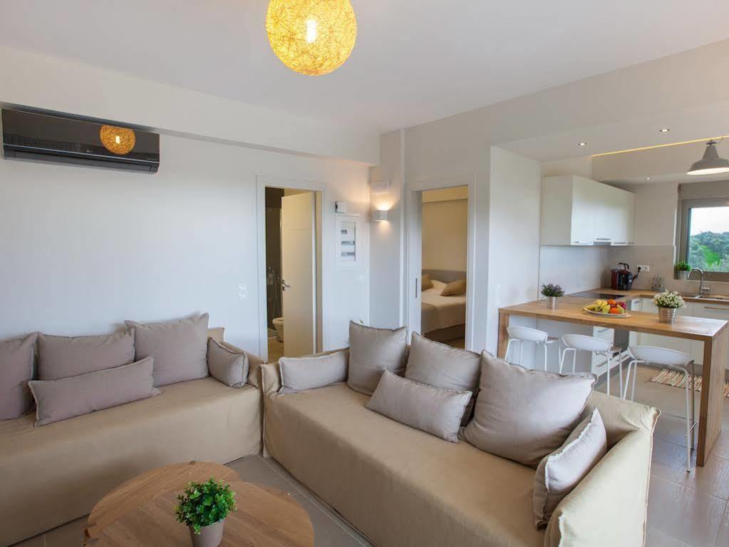 Apartment Abelia Luxurious Finikounta